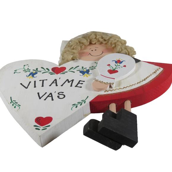 Hand Painted Folk Art Wooden Welcome Sign with Heart - Slovak "Vitame Vás" - Picture 10 of 15